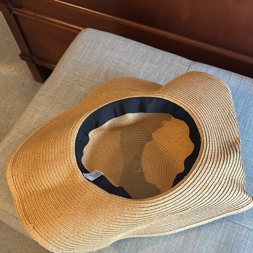 Women’s Wide Brim Straw Hat with Bow Detail One Size Fits Most - Picture 2 of 5